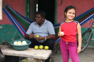 Residents of El Eden (Photo: Pat Goudvis)