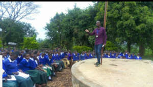 Dibeit Mentoring Youth with Inspiring Speech