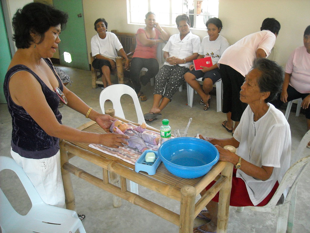 Hygiene kits for Storm Washi families, Philippines