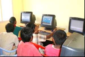 children are learning computer