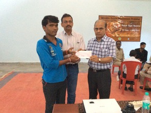 Ex gratia Support being handed to Staff in Pench