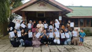 Students of YUM- VTC Cipanas