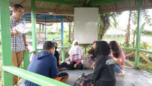 English class outdoor session