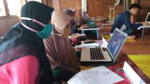 YUM provides internet access for the participants