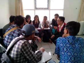 An interactive English class with Mr.Yudha