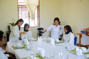 Learning to set the table