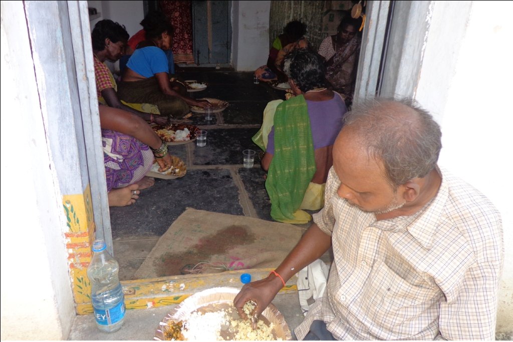 Sponsor nutritious meal to old destitute people