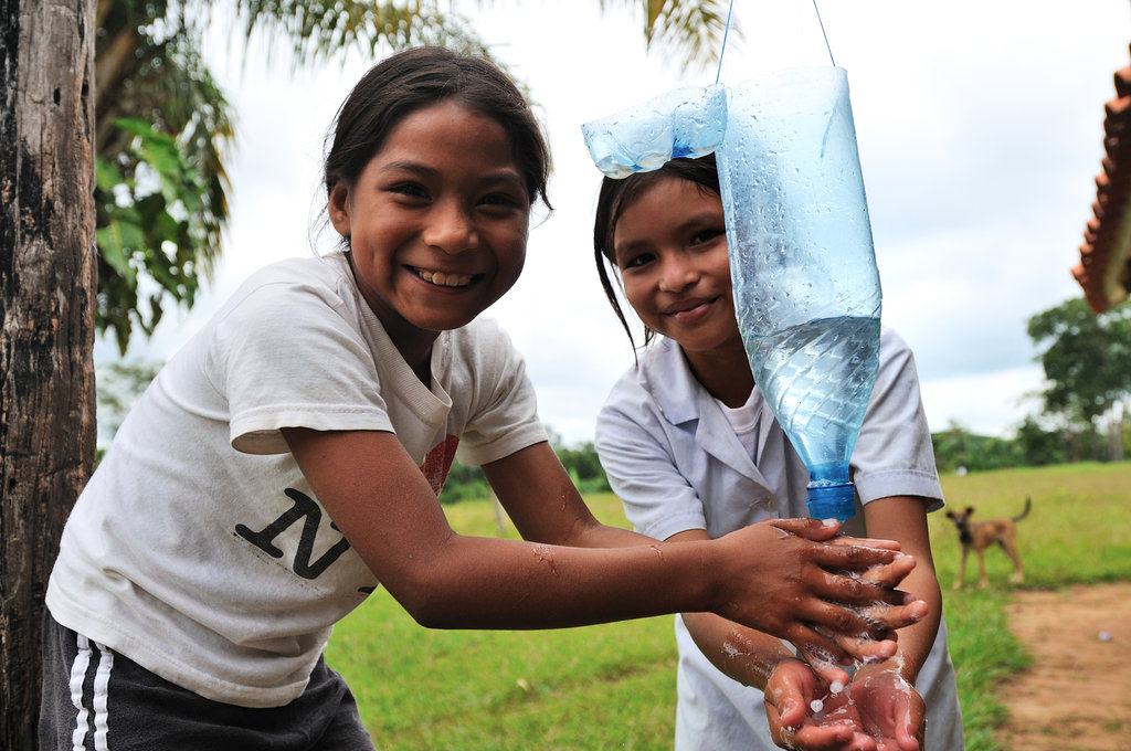 Safe Drinking Water for 40 schools in Bolivia