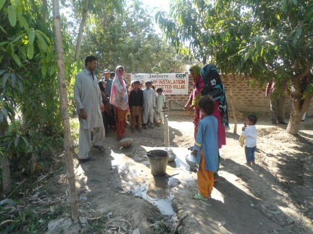 Installation of Hand Pump for flood affectess