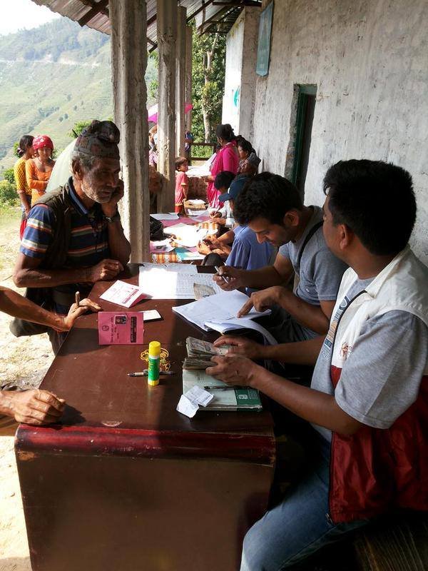 Families wait for aid to build temporary shelter