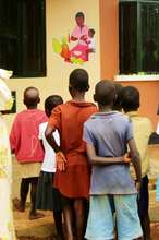 children learning about food & health on muriel