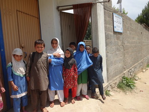 DIL Students on their way to school
